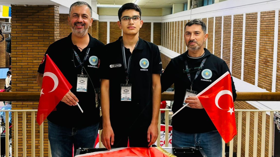 ROBOCHALLENGE 2024 YARIŞMASINDA OKULUMUZ ÇEYREK FİNALE YÜKSELDİ